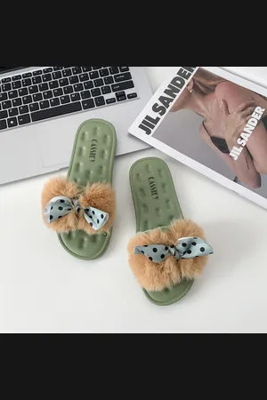 CASSIEY Women Embellished Rubber Sliders