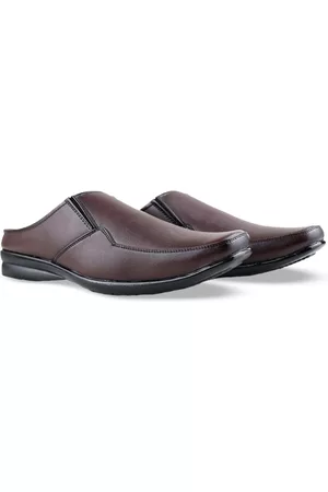 HikBi Men Textured Leather Formal Slip-On Shoes