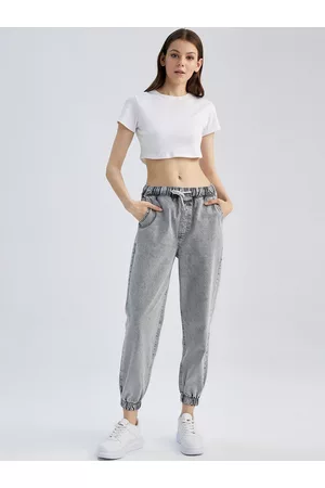 DeFacto Women Mid Rise Light Fade Clean Look Cropped Pure Cotton Joggers
