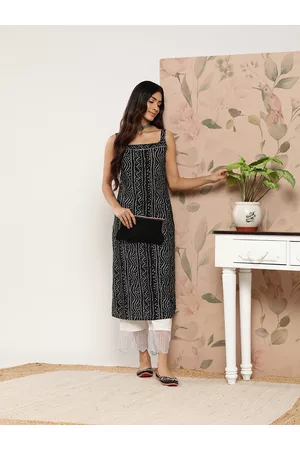 Varanga Women Bandhani Printed Gotta Patti Kurta