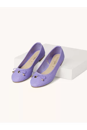 Pantaloons Textured Bow Embellished Ballerinas