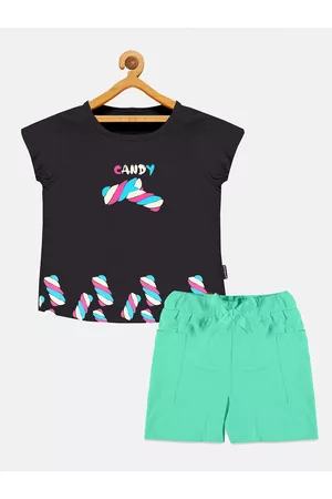 KiddoPanti Girls Printed Pure Cotton T-shirt with Shorts Clothing Set