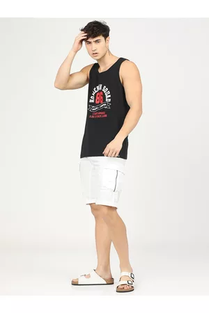 LocoMotive Men Black & White Typography Printed Slim Fit Cotton T-shirt