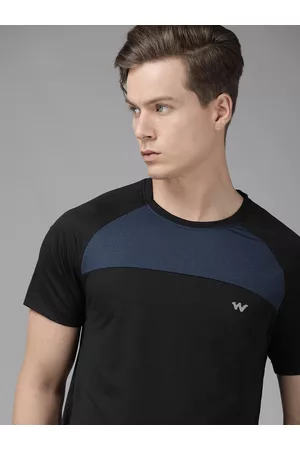 Wildcraft Men Black & Navy Blue Colourblocked Round Neck T-shirt