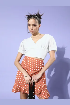 DODO & MOA Women Classic White Solid Cropped Top
