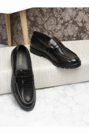 MUTAQINOTI Men Textured Vegan Leather Formal Loafers