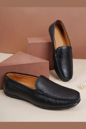 STYLE SHOES Men Textured Leather Formal Loafers
