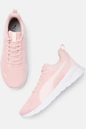PUMA Women Anzarun Camo Textured Sneakers