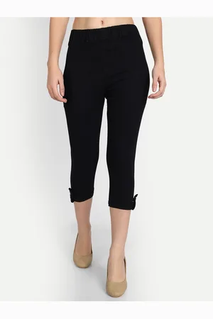 AngelFab Women Black Capris
