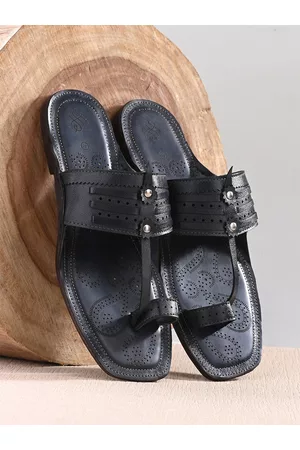 House of Pataudi Men Textured One Toe Comfort Sandals