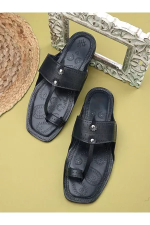 House of Pataudi Men Textured One Toe Comfort Sandals