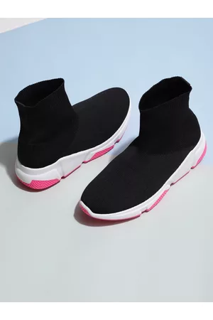 Truffle Collection Women Woven Design Mid-Top Slip-On Sneakers