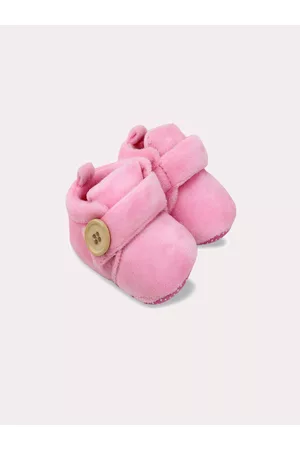 Superminis Infant Kids Pink Solid Cotton Ankle-Length Booties
