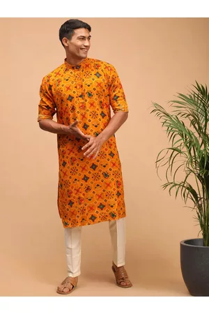 Vastramay Men Yellow Floral Angrakha Top with Trousers