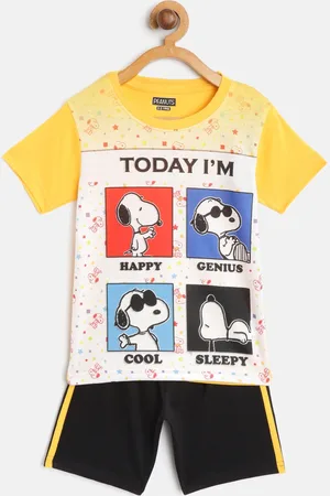 Eteenz Boys Yellow & Black Printed T-shirt with Shorts
