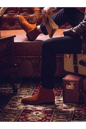 SAINT G. Men Mid-Top Leather Chelsea Boots