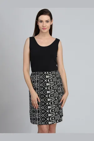 DODO & MOA Women Black Printed Fit and Flare Dress