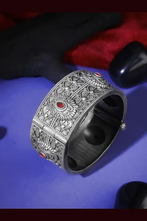 Adwitiya Collection Silver-Plated & Stone-Studded Oxidised Bangle