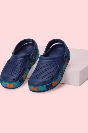 Pantaloons Boys Navy Blue Solid Clogs