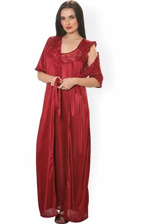 Clovia Chic Basic Satin Robe NSM283P99O