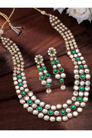 Peora Gold-Plated & Green Kundan and Pearl- Studded Jewellery Set