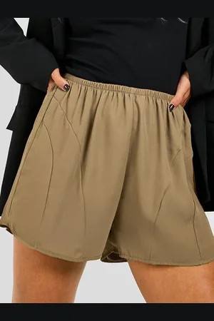 Boohoo Women High Waist Regular Shorts