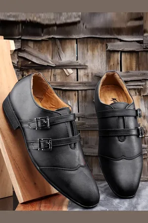 Kraasa Men Textured Formal Monk Shoes