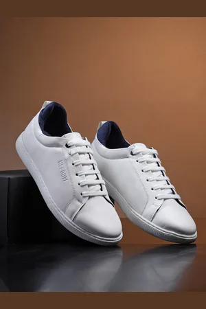 REFOAM Men White Synthetic Leather Casual Sneaker