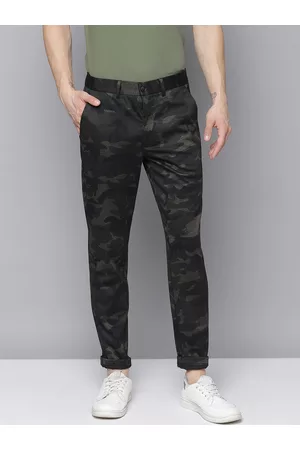 Lindbergh Men Green Camouflage Printed Slim Fit Trousers