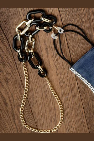 Vogue Panash Women Black And Gold Plated Mask & Goggles Chain