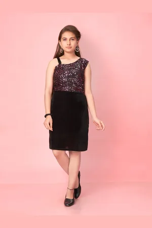Aarika Girls Sequined Velvet Sheath Dress