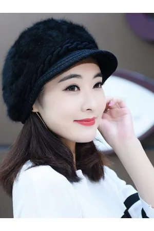 AlexVyan Women Winter Air & Snow Proof Warm Soft Woollen Beanie