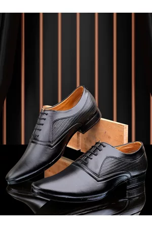 15 Best Formal Shoe Brands In India (Stylish & Durable) 2023