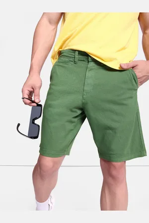 Roadster Men Green Solid Regular Fit Shorts