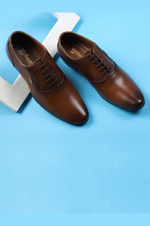 Red Chief Men Tan Brown Solid Leather Formal Oxfords