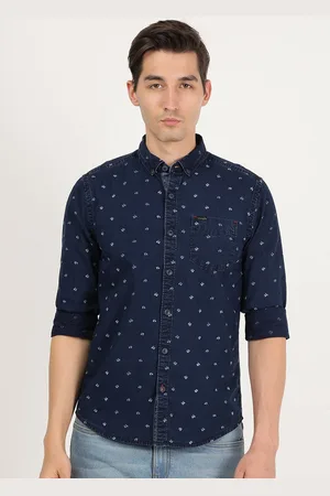Wrangler Men Floral Printed Button-Down Collar Slim Fit Cotton Casual Shirt