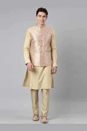 TheEthnic.Co Mandarin Collar Kurta With Pyjamas & Nehru Jacket