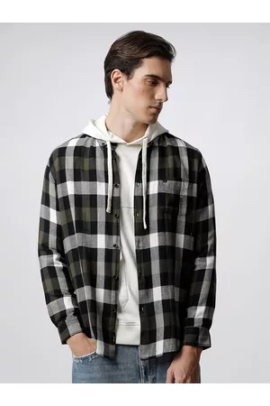 The Bear House Men Slim Fit Buffalo Checked Casual Shirt