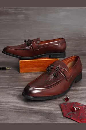 MUTAQINOTI Men Brown Tasseled Patent Leather Loafers