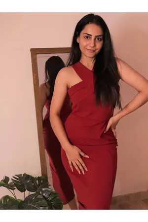 Sassafras Maroon Self Design Bodycon Dress