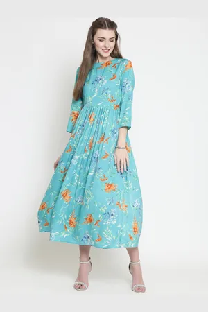 Sera Women Blue Floral Print Fit and Flare Dress