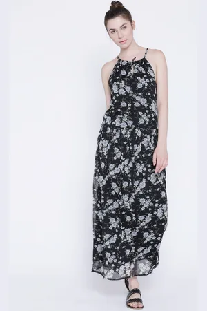 Sera Women Black Floral Print Maxi Dress