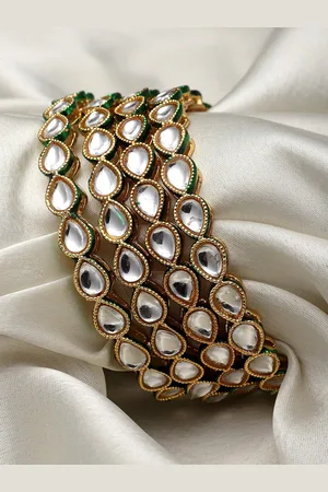 karatcart Set Of 4 Gold-Plated Kundan-Studded Bangles