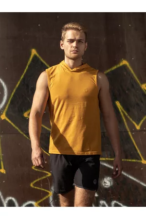 CHKOKKO Men Mustard Yellow Solid Hood Dry Fit Gym T-shirt