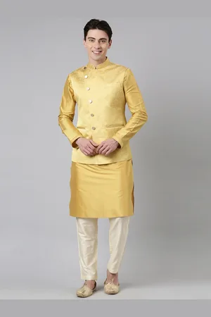TheEthnic.Co Mandarin Collar Kurta With Pyjamas & Woven Design Nehru Jacket