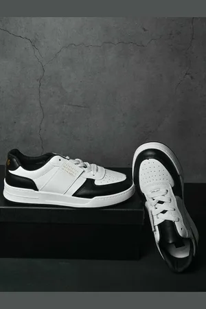 Jove Women Colourblocked Basics Sneakers