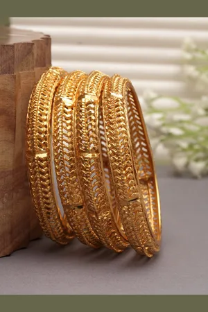 Zeneme Set Of 4 Gold-Plated Textured Bangles