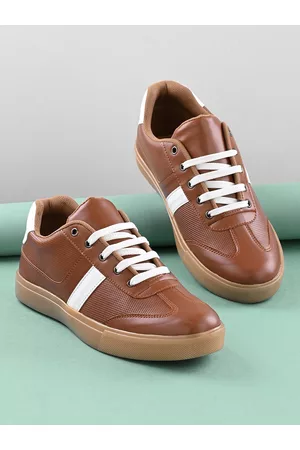 roadster sneakers