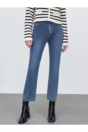 Urban Revivo Women Straight Fit High-Rise Light Fade Stretchable Jeans