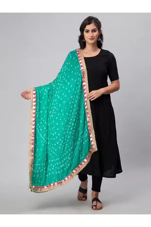 Aditi Wasan Dyed Bandhani Dupatta